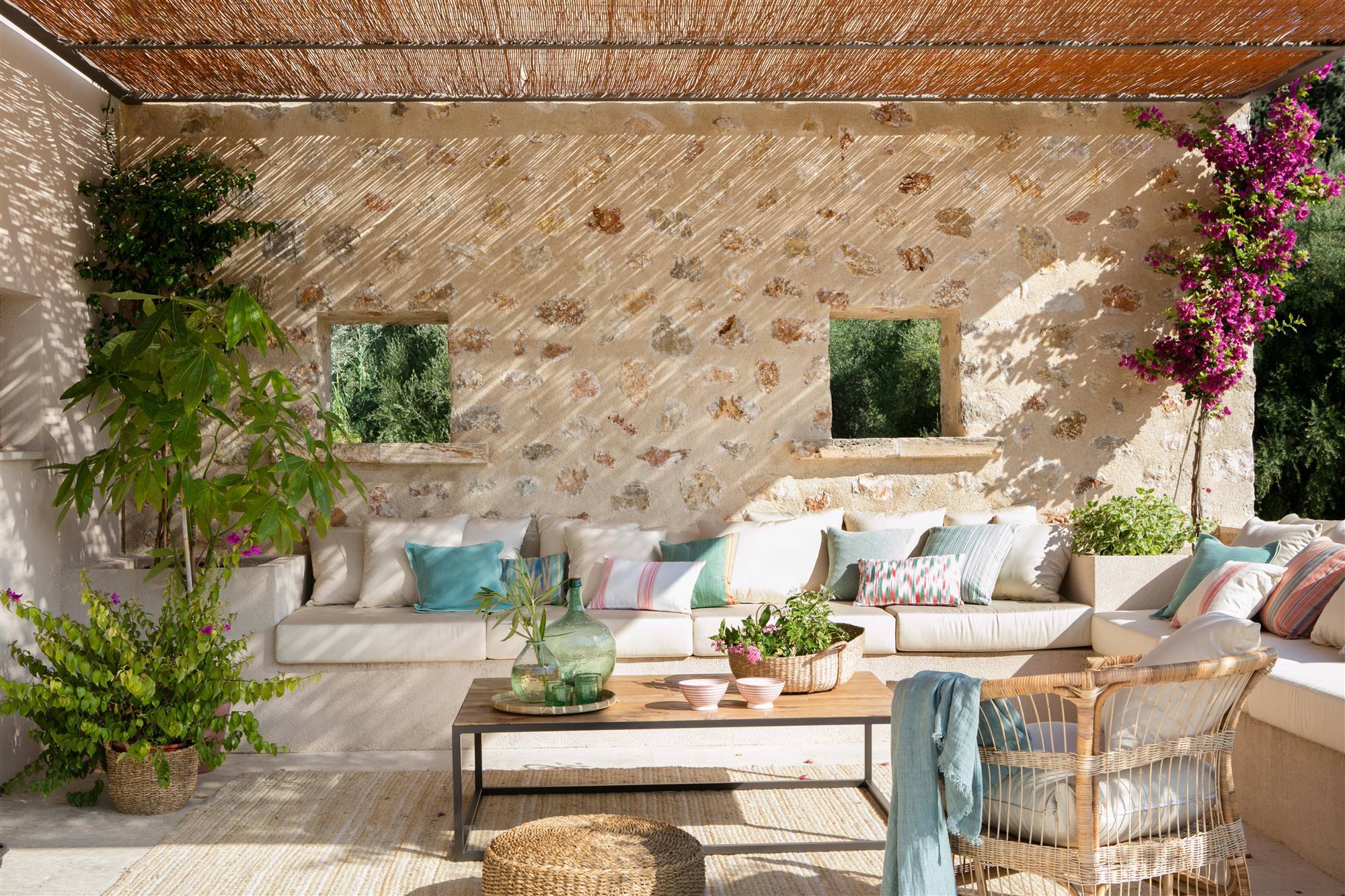 Terraza chill out en porche. 
