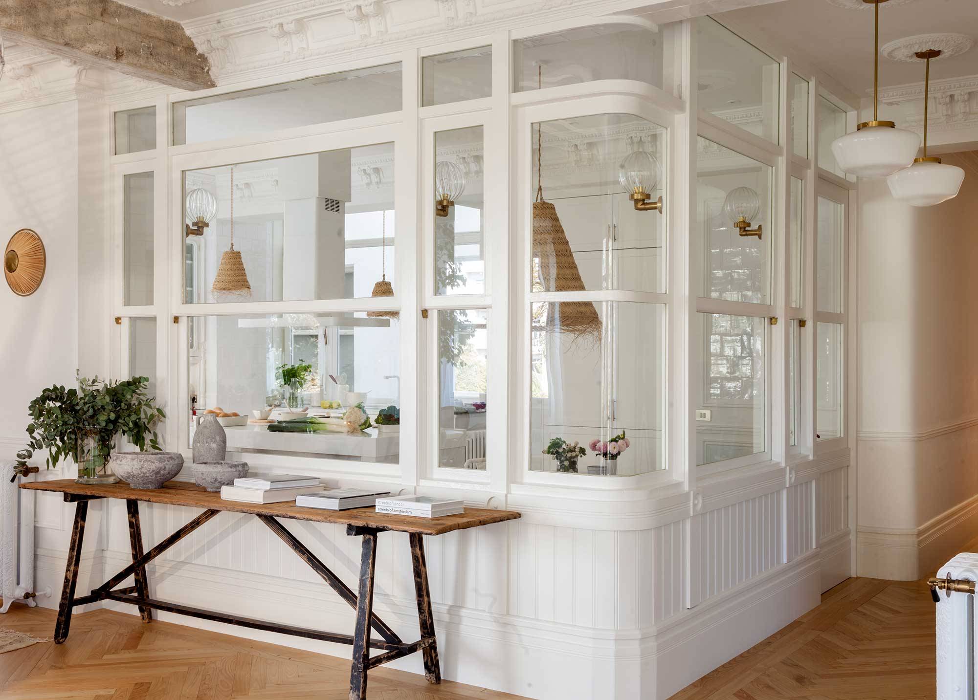 Cocina blanca con cerramiento de cristal 00532099 O