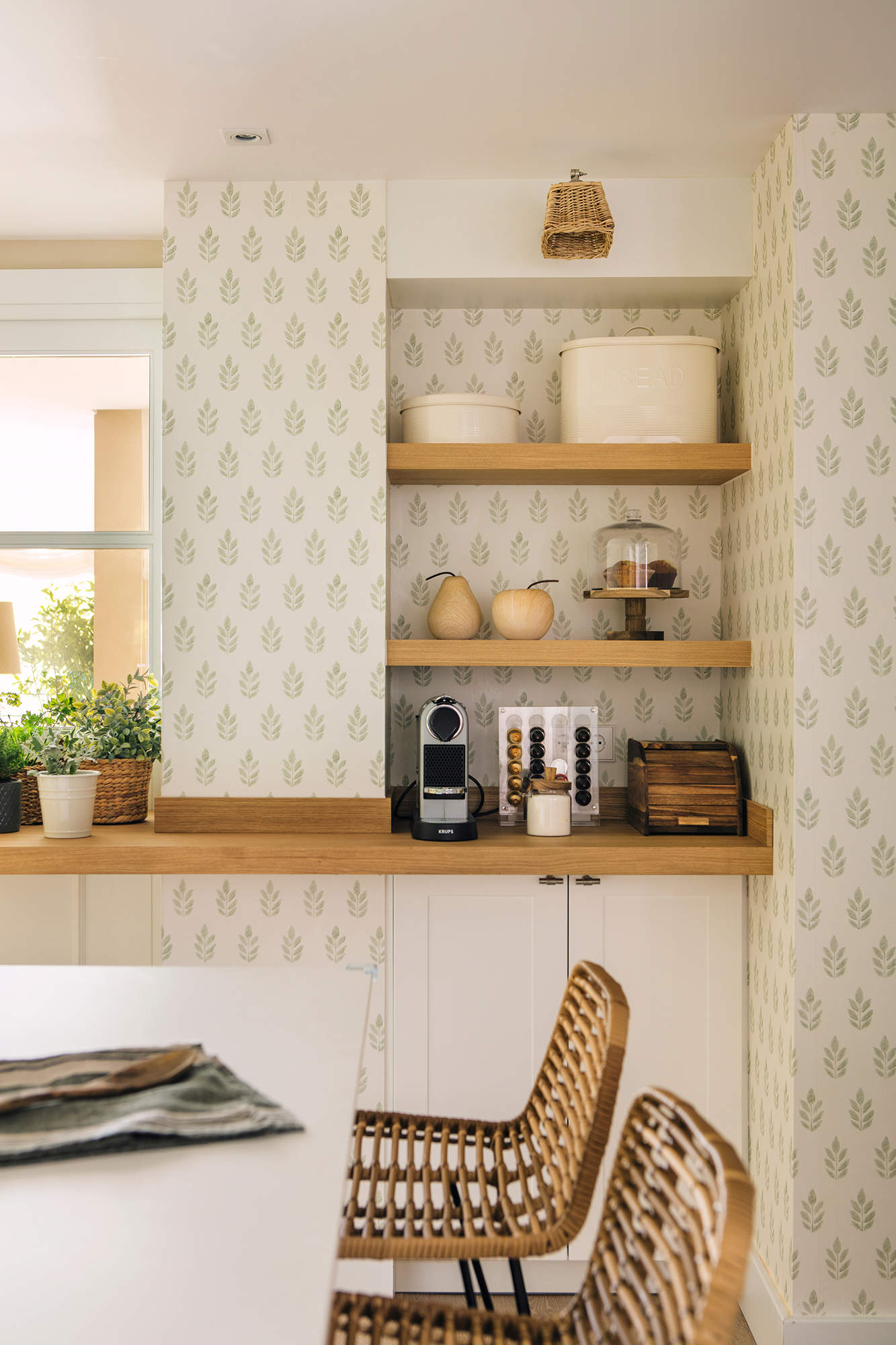 Diseño a medida para un espacio de desayuno en la cocina