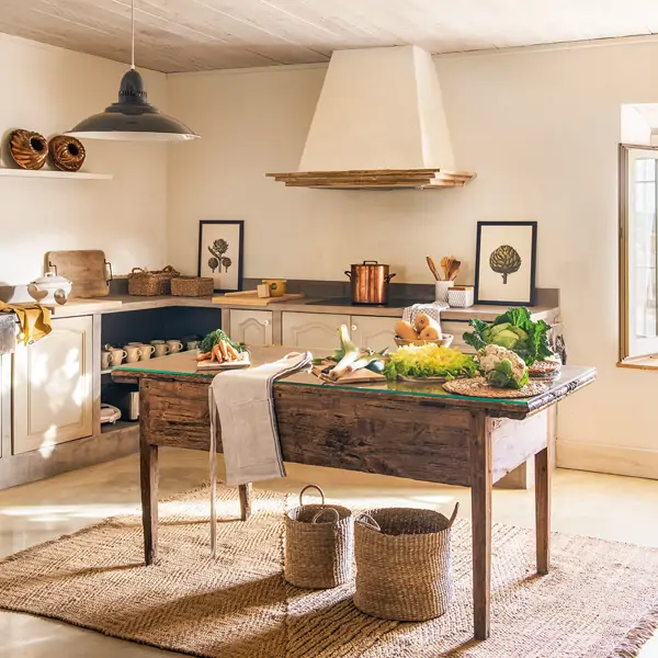 Las cosas de abuela son tendencia en 2025: estas 10 cocinas provocan envidia entre las interioristas y decoradoras 